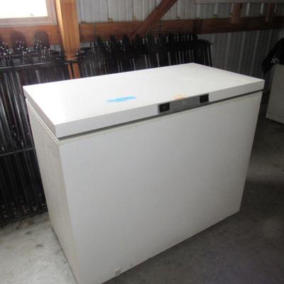GE chest freezer