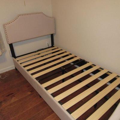 Twin bed platform with headboard and footboard