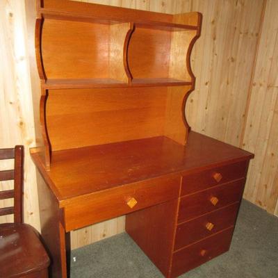 Small desk with hutch