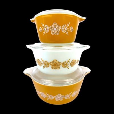 #82 • Vintage Pyrex Gold Butterfly Casseroles - Set of 3 - with Lids
