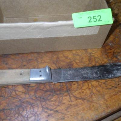 Estate sale photo