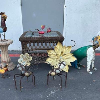 Ct554 eye popping yard art