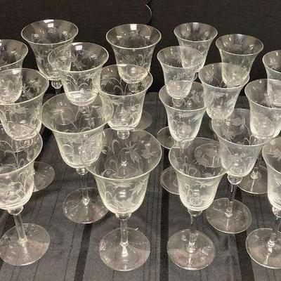 Ct451 vintage lily of the valley wine glasses