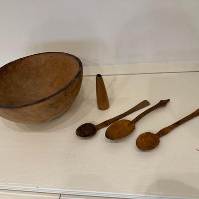 (5pc) Carved Items | Bowl: h. 5 in. x 10 in. dia Spoons: 8.5 in. Bud Vase: h. 5 in.

