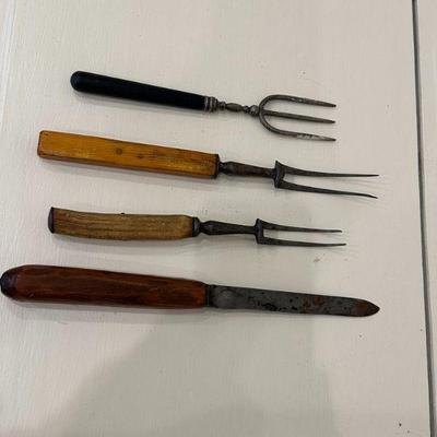 (4pc) Wooden Cutlery | Antique 3-tine bread fork; pair of 2-tine meat forks; and a carving knife.

