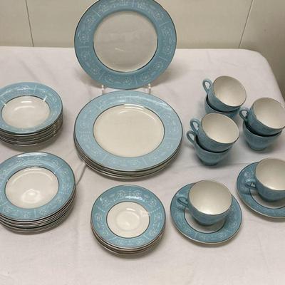 (38pc) Belvedere China | 6 Dinner Plates 10 8 butter 6.5 8 small bowls 6.5 8 cups 6 8 saucers 3.5"

