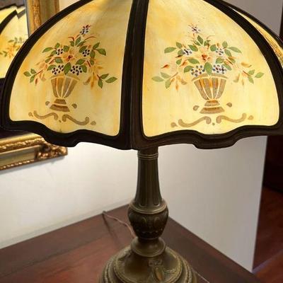 Vintage Arts & Crafts style slag glass table lamp 