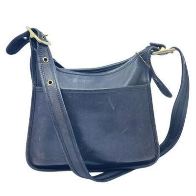 Lot 200-085  
Vintage COACH Legacy Zip Bag, B8G-9966 Black Leather