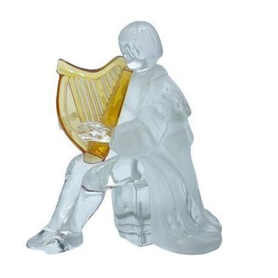 Lot 091   
Saint Louis Signed Crystal Celtic Harpist