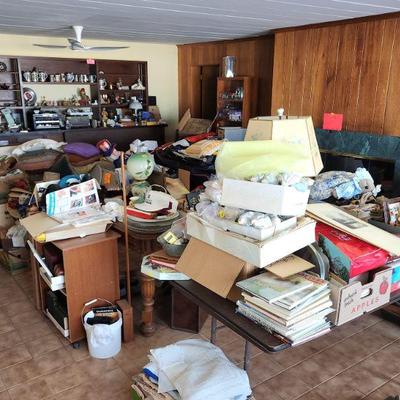 Estate sale photo