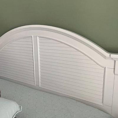 White King Bedroom Set