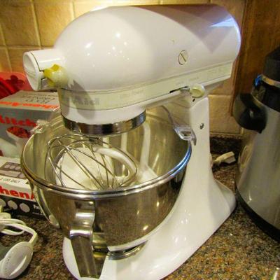 Kitchen-Aid mixer