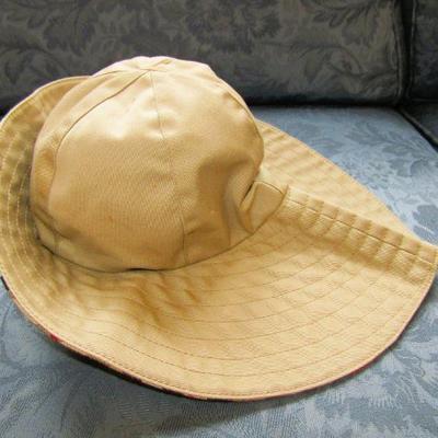 Vintage Burberrys hat
