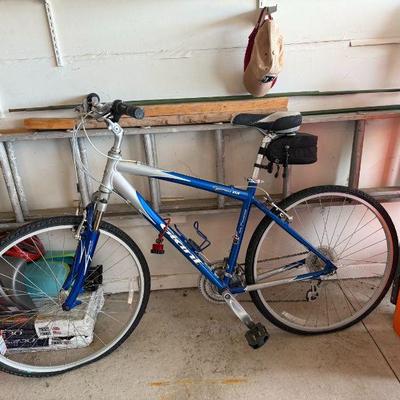 Blue cypress dx giant bike