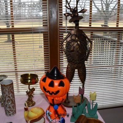 0437 family room