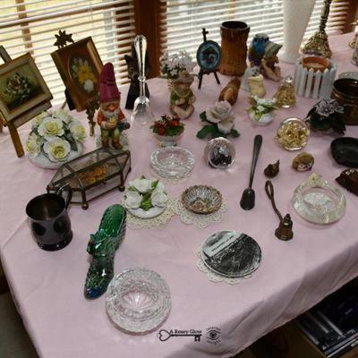 0443 family room