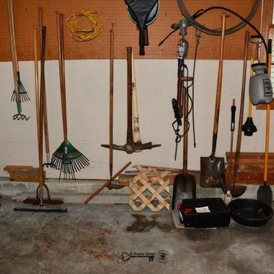 1012 garage