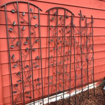 109 threemetalgardentrellisesorgardenart