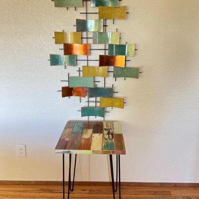 61 decoart sidetable