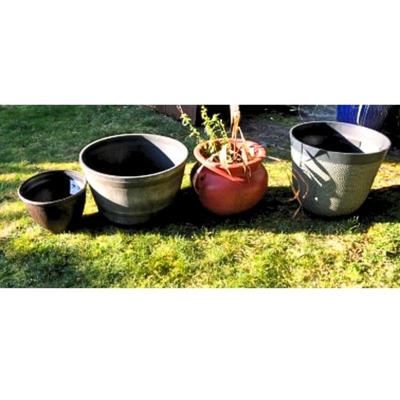 67 fourheavyplasticoutdoorpotplantvariety
