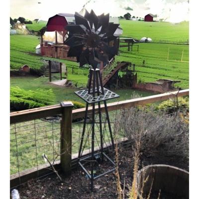22 farmhousewindspinner