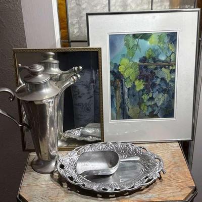 Art tray, mirror & shaker