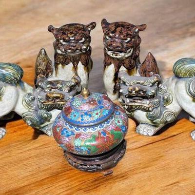 Chinese champleve lidded jar & two pairs of foo dogs