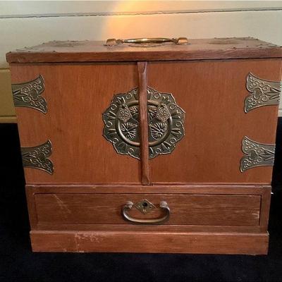 Japanese handcrafted wood tansu jewelry storage chest box c 1940s
