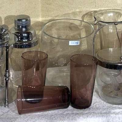 Art deco maxwell phillip hour glass" cocktail shaker & other barware