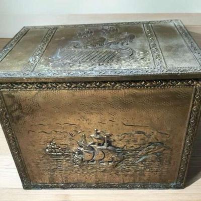 Vintage brass coal trunk with lid