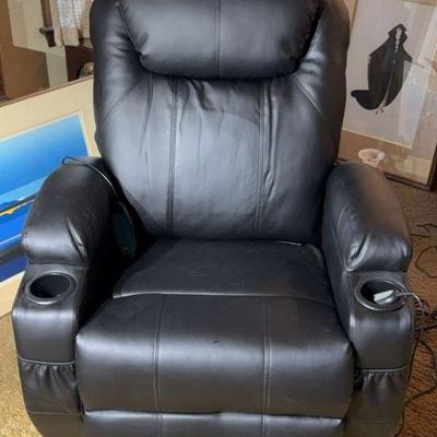 Contemporary lift chair with heat massage