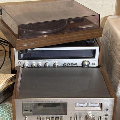 Kenwood stereo components speakers