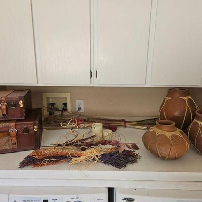 Miscellaneous Decorations 