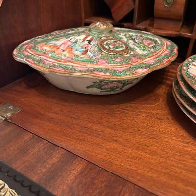 Famile Rose Covered Dish
