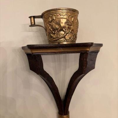 Wall Bracket & Hunting Cup