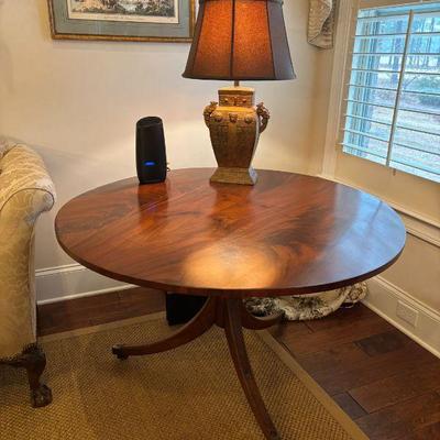 19th Century Flame Mahogany Round Tilt Top Breakfast Table 48'
