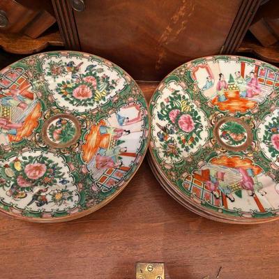 Collection of Famille Rose Dinner Plates