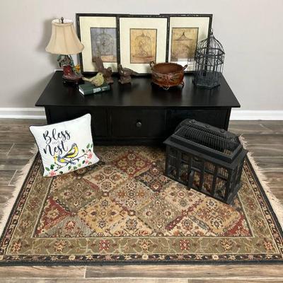 Rustic coffee table decor, accent rug