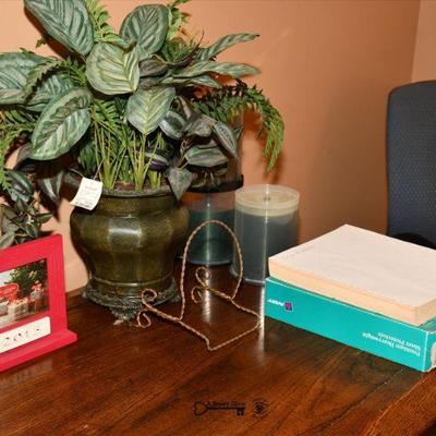 976 office lower level