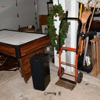 884 garage