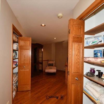 819 hallway