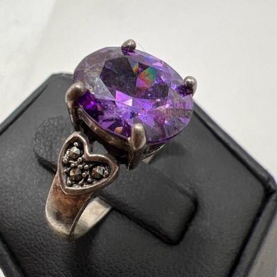 Sparkling Purple Sterling Silver Marcasite Ring Size 8
