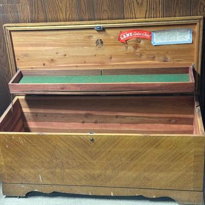 Lane Cedar Chest
