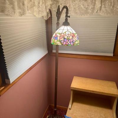 Tiffany Style Floor Lamp
