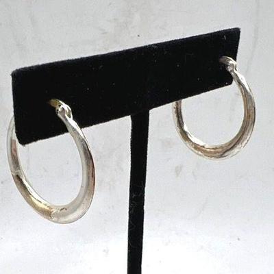 Sterling Silver 1” Hoop Earrings
