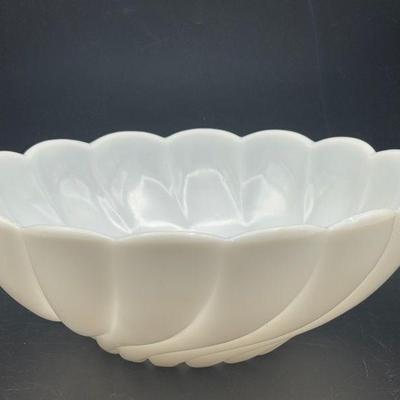 HAZEL ATLAS Alpine White Milk Glass Round Bowl
