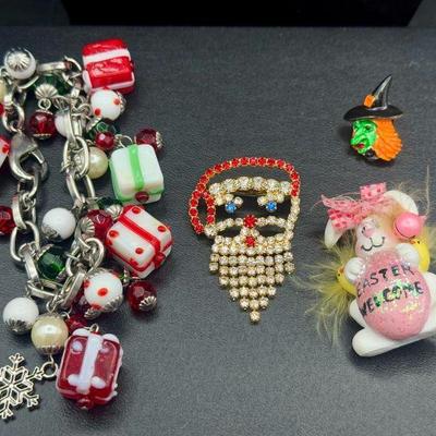 Rhinestone Santa & More Holiday Jewelry
