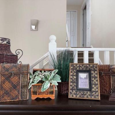 Decorative Home Accent Lot – Woven Chests, Fleur-de-Lis Frame, & More	