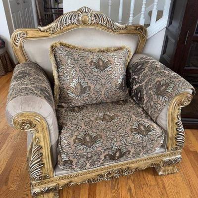 Baroque-Style Armchair – Gold-Tone Carved Wood Frame Floral Upholstery	
