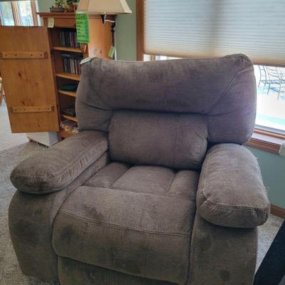 Oversized Recliner
